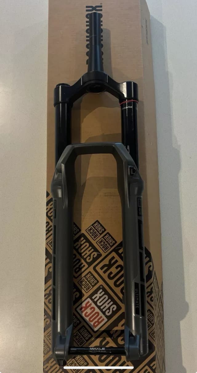 Rockshox Zeb Ultimate 29 170mm 44mm Offset Charger  2.1 RC2