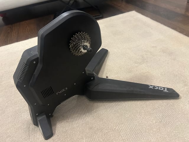 Tacx Flux S Smart Trainer – £200 ONO – Collection in Putney