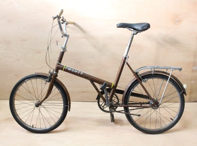 Raleigh triumph 20 vintage 70s bicycle. Shopping bike. Good working condition with intact original features